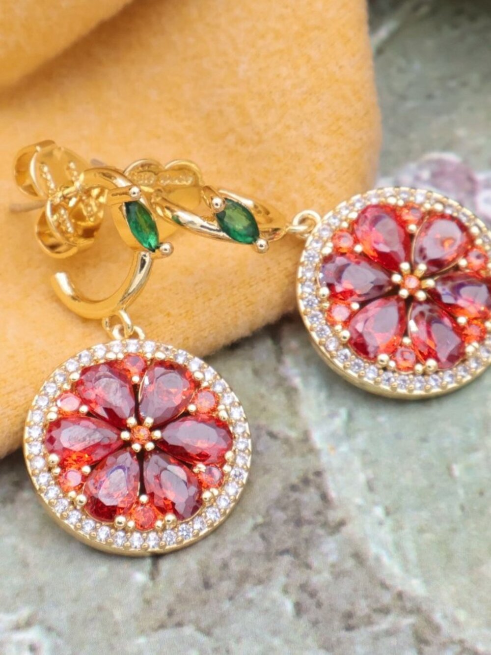 Kate Spade Sweet Citrus Gold Orange Earrings Gold NEW - Picture 2 of 2